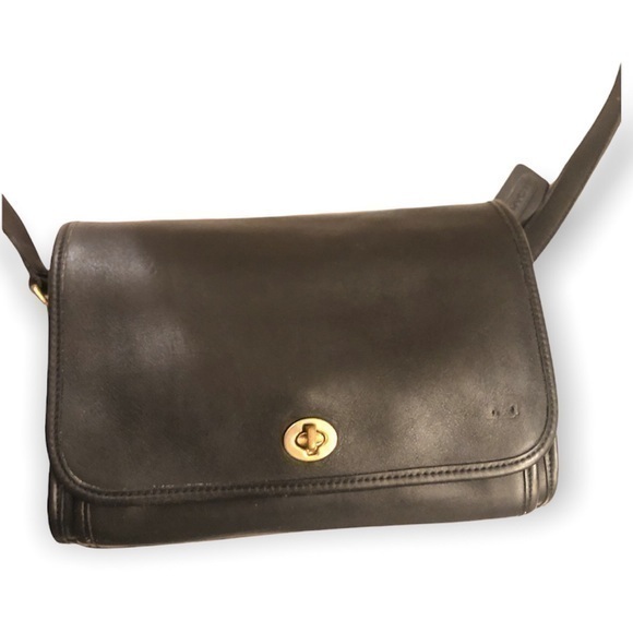 Coach vintage ridgefield black leather shoulder bag #9812